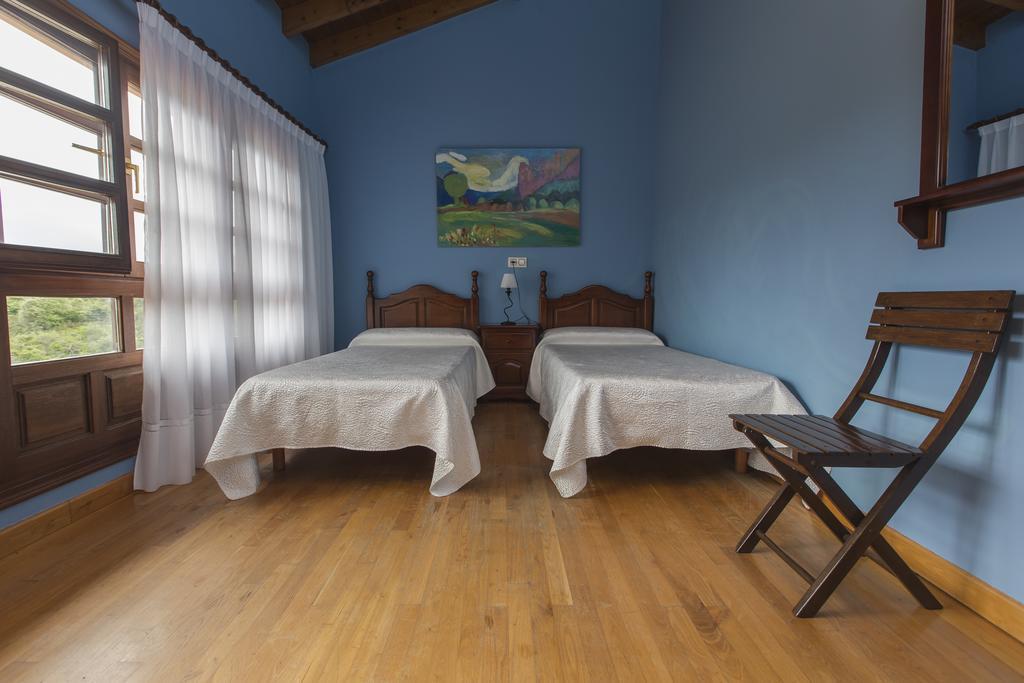 Casas Rurales Playa De Guadamia Llames de Pría Extérieur photo